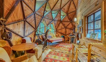 225 Pettyboro Rd, Bath, NH 03740