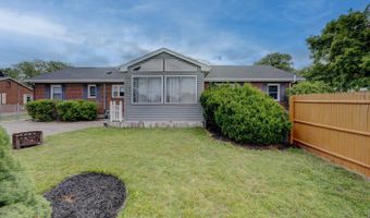 136 Juniper Ln, Berlin, CT 06037