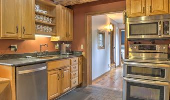 132 Poocham Rd, Chesterfield, NH 03466