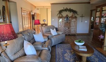 19417 S 5th Dr, Beatrice, NE 68310