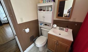 16 Walter St, Bangor, ME 04401