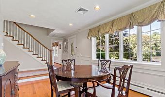 14 Dawn Ln, Coventry, RI 02816