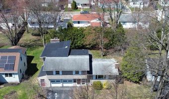 104 Lakewood Pkwy, Burlington, VT 05408