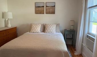 274 Parkview Ave, Bangor, ME 04401