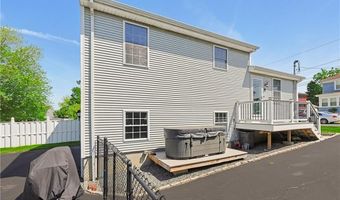 9 Doran Ave, Bristol, RI 02809