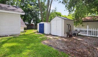1035 Fairview Ave, Alma, MI 48801