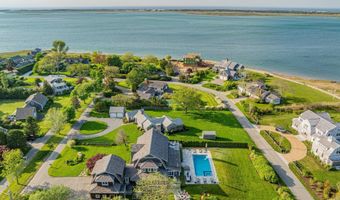 22 Kent Rd, Barnstable, MA 02630