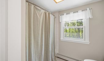 5 Pinecrest Cir, Bedford, NH 03110