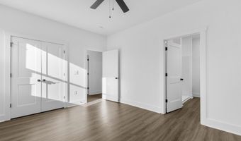 210 N Morgan Ave, Andrews, SC 29510