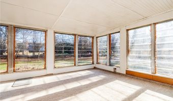 38 Greenwood Rd, North Kingstown, RI 02852