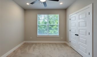 4 McHugh Ln, Bella Vista, AR 72715
