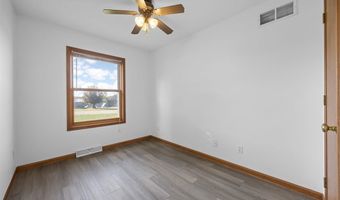 13294 212th Ave, Anamosa, IA 52205