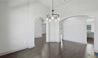 731 County Road 356, Adkins, TX 78101