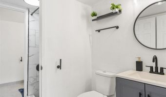 111 KAHULUI BEACH Rd C114, Kahului, HI 96732