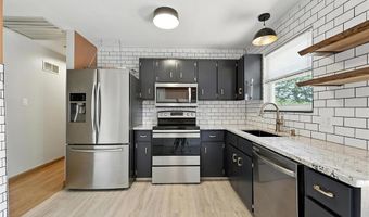 2925 Mahogany Ln, Arnold, MO 63010