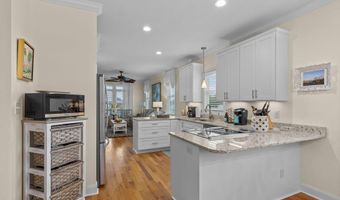112 Lee Dr A, Atlantic Beach, NC 28512
