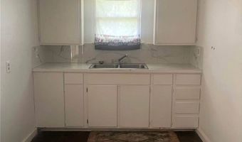 602 E 4th St, Alice, TX 78332