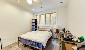 2363 CHAMPLAIN St NW 8, Washington, DC 20009