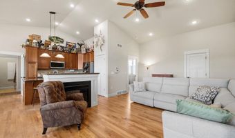 9222 BELL Ln, Cheyenne, WY 82009