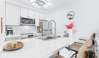 75-5888 ALII Dr B2, Kailua Kona, HI 96740