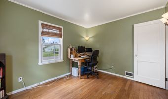 140 Garfield Rd, Bristol, CT 06010