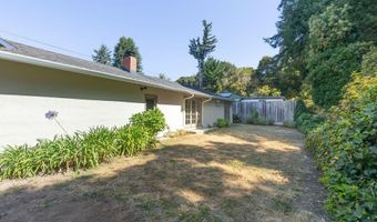 302 Coronado Dr, Aptos, CA 95003