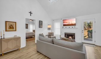 489 River Chase Dr, Athens, GA 30605