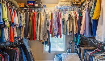 417 33rd St SW, Altoona, IA 50009
