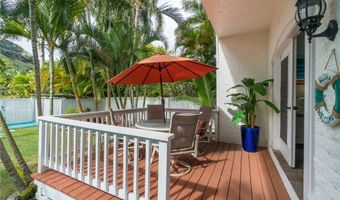 1276 Mokulua Dr, Kailua, HI 96734