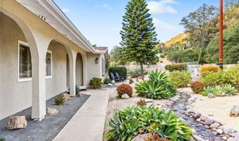 3740 Foxley Dr, Escondido, CA 92027