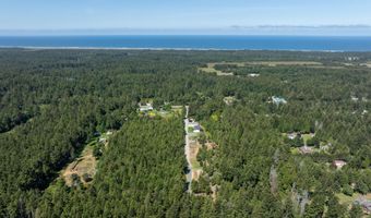 87477 Jean Dr, Bandon, OR 97411