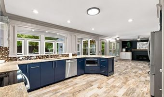 2069 Ursuline Way NW, Acworth, GA 30101