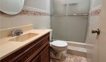762 Glendale St, Alice, TX 78332