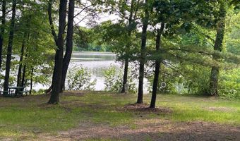 1749 Fairview Dr, Allegan, MI 49010