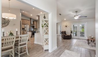 2113 KIRKLAND LAKE Dr, Auburndale, FL 33823