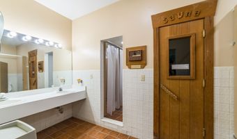 72 Montoya Dr 72, Branford, CT 06405