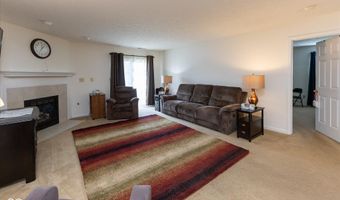 913 Halyard Dr, Avon, IN 46123