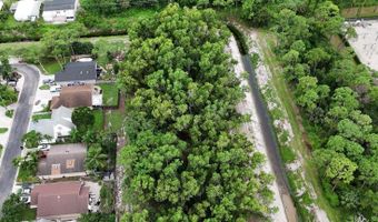 Lantana Road, Atlantis, FL 33462