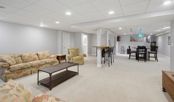 4 Hampshire Hills Dr, Bow, NH 03304
