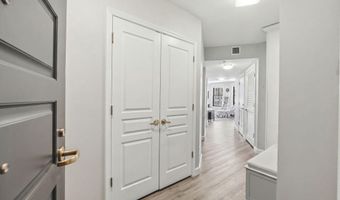 631 D St NW 633, Washington, DC 20004