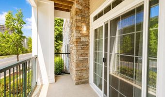 2465 ARMY NAVY Dr 1-101, Arlington, VA 22206