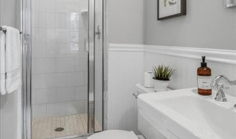 2714 WOODLEY Pl NW, Washington, DC 20008