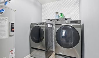 375 Michael Dr, Atlanta, IN 46031