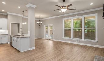 46 Crowder Dr, Benton, LA 71006