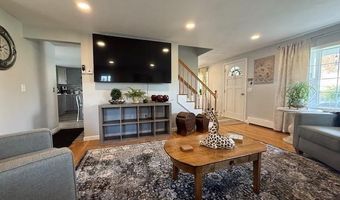 11 Woodside Ave, Cumberland, RI 02864