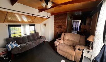 8360 Club Ln, Alma, IL 62807
