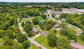 521 E Sunset Dr, Athens, TN 37303
