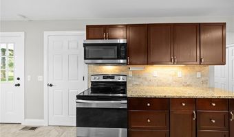 5701 Marine Rd, Alhambra, IL 62001