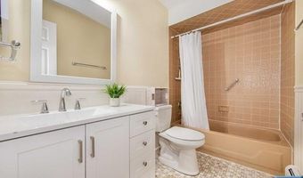 46 Crestwood Mews, Allendale, NJ 07401