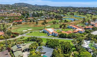 2086 Playa Rd, Carlsbad, CA 92009